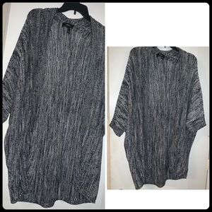 BLACK GRAYISH CARDIGAN